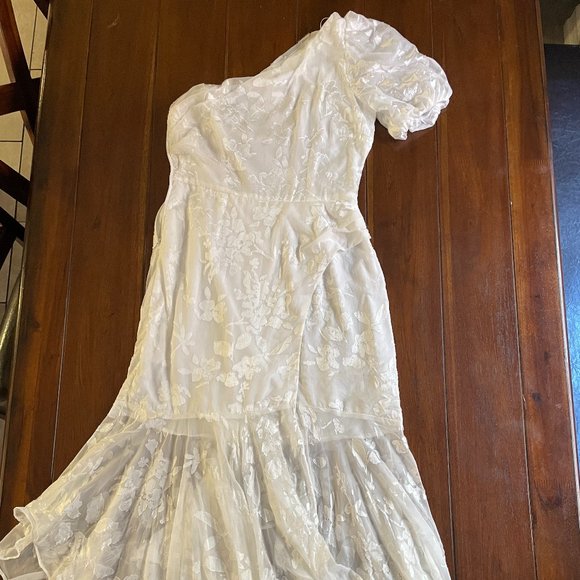 Off Shoulder White Flowy Dress - Picture 2 of 4